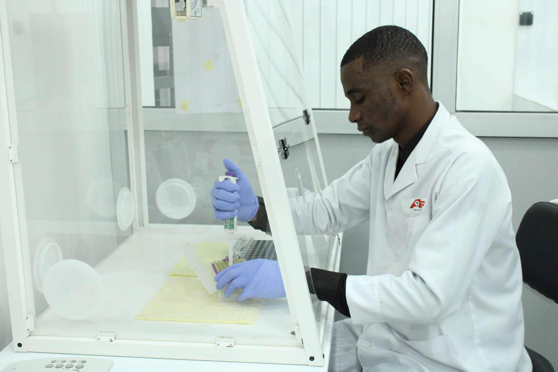 Molecular Lab Installations